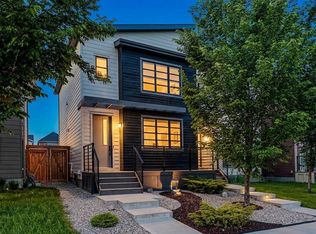 851 E Walgrove Blvd SE, Calgary, AB T2X 4G1