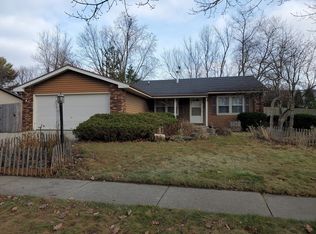 2410 Boudreau Dr, Urbana, IL