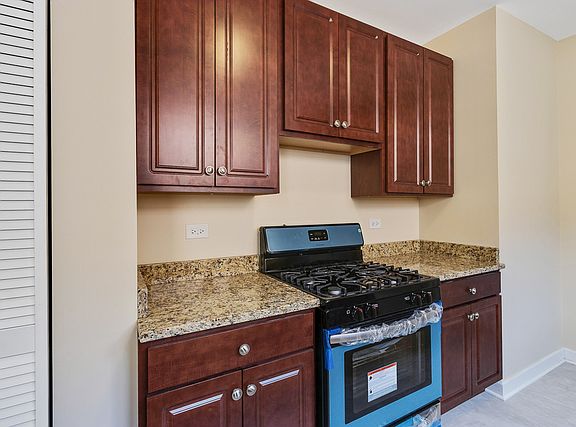 3rd image of 7734 S Jeffery Blvd #2