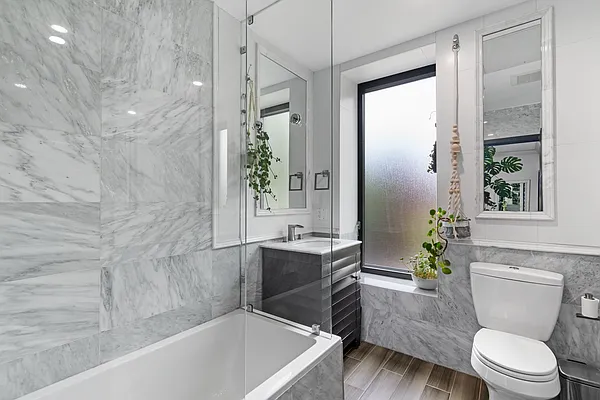 Sold by Hauseit LLC | media 11