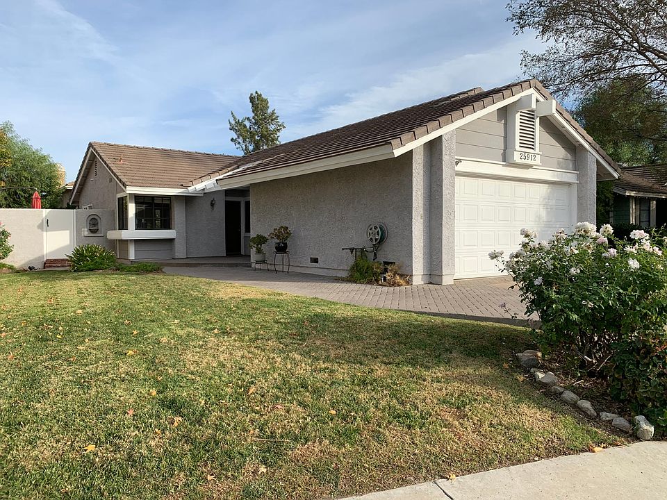 1st image of 25912 Carillo Dr