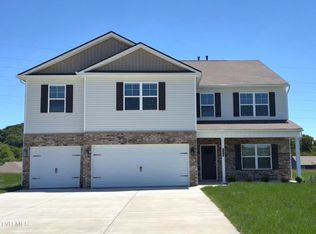 543 Fieldcrest Rd, Blountville, TN 37617