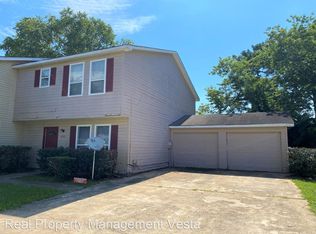 608 Maplewood Dr, Bonaire, GA 31005