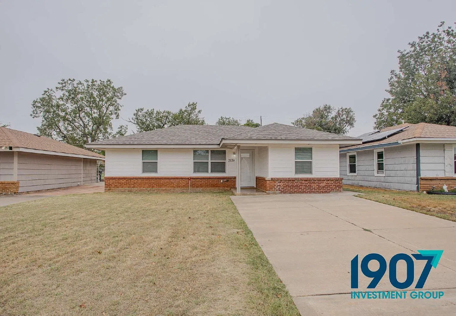 3 bed, 2.0 bath, 758 sqft, $1,400 — Photo 1