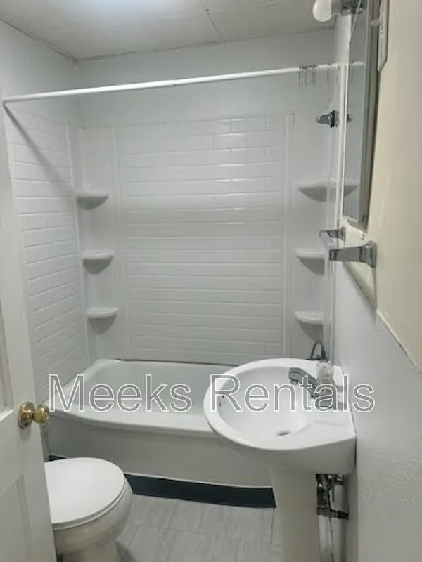 1 bed, 1.0 bath, 600 sqft, $650 — Photo 3