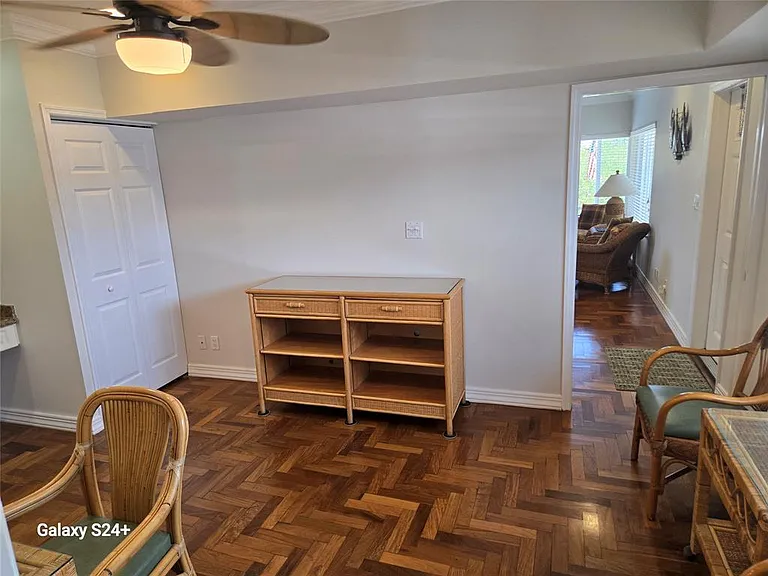 108.5 Eastlake Way #UP — Photo 12