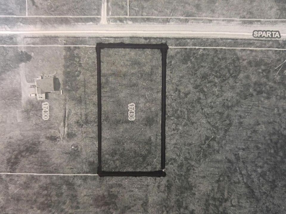 1st image of 17436 Sparta Ave