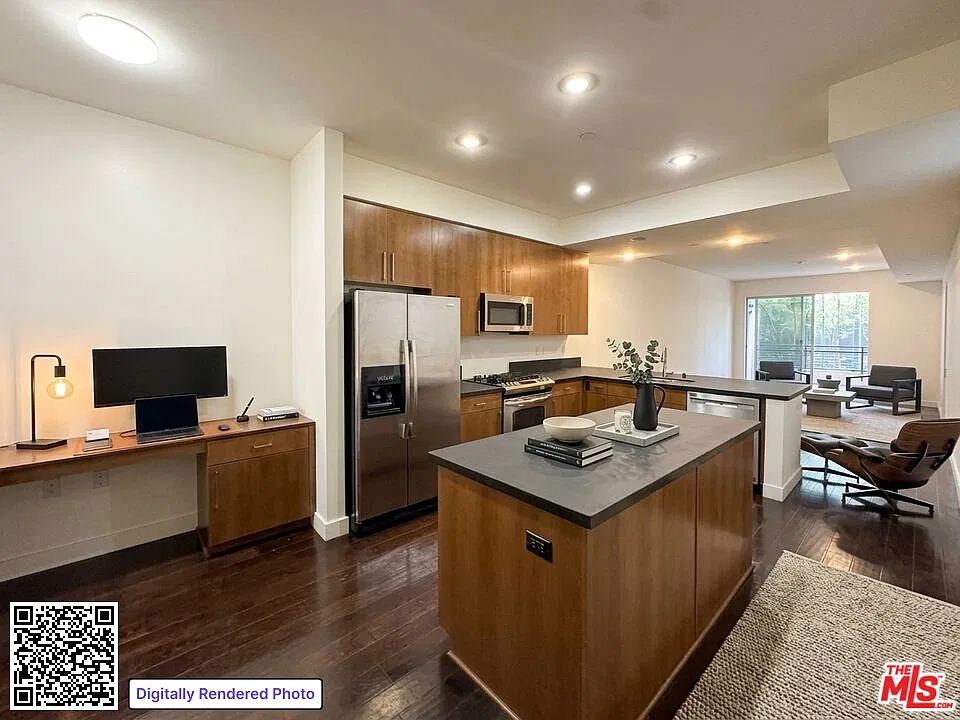 6001 Carlton Way — Photo 1