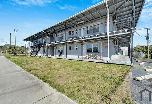 2nd image of 680 22nd Ave S #6