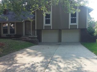 205 SW 25th Ct, Blue Springs, MO 64015