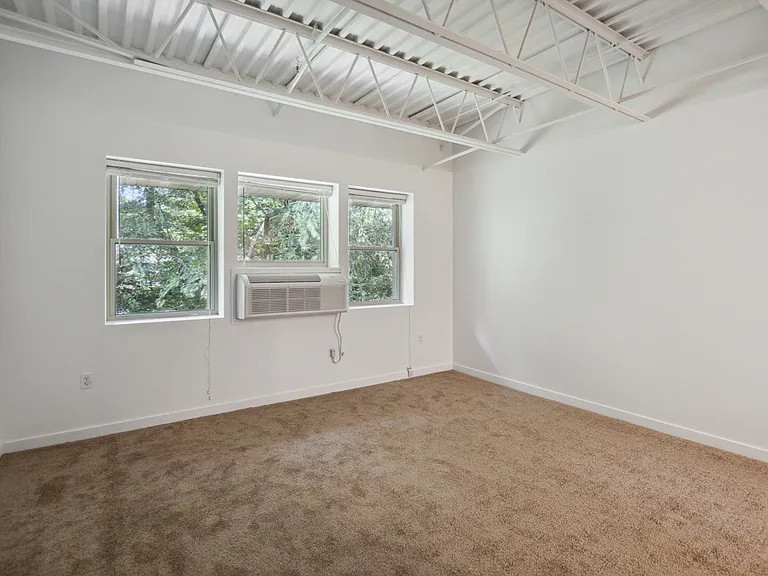 397 Boston Post Road Apartments — Photo 19