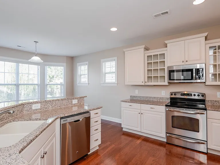 8020 Whitehawk Hill Rd — Photo 8