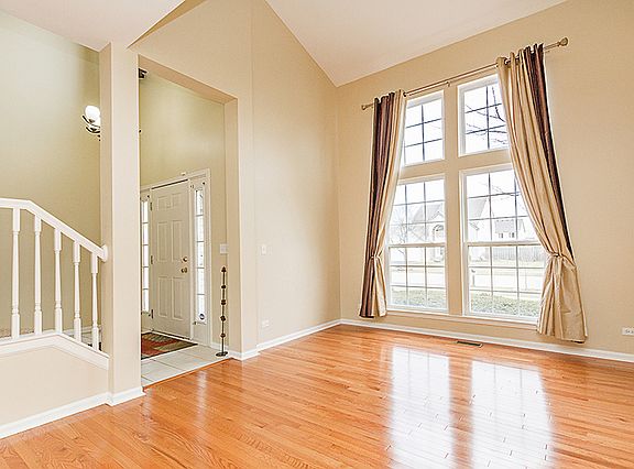 2nd image of 146 Rushmore Dr