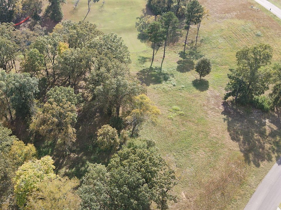 2nd image of 5782 Ginners Ln