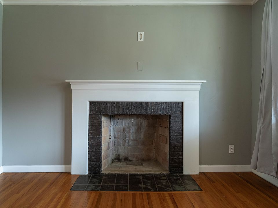 Living Room with Fireplace (non-working)