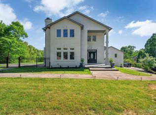 3613 Providence Plantation Ln, Charlotte, NC 28270