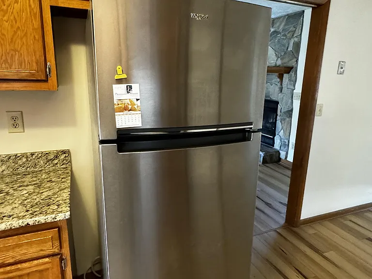 7820 Loxley Dr — Photo 2
