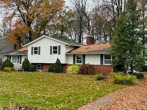 1st image of 1527 Southwood Dr