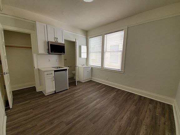 2nd image of 1500 California St #221