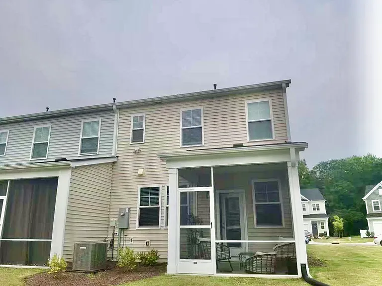 5851 Woodlawn Dr — Photo 22