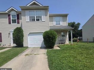 13 Pondview Ln, Sicklerville, NJ 08081
