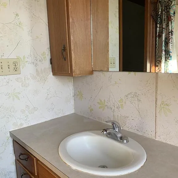 1650 Old Harrisburg Rd — Photo 12