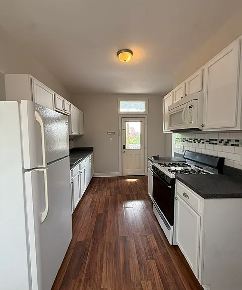 827 Market St #3 — Photo 12