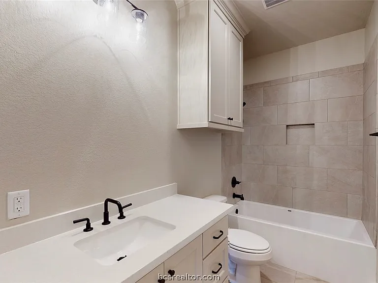 3908 Eskew Dr — Photo 18