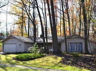 11824 River Ridge Rd, Strongsville, OH 44136