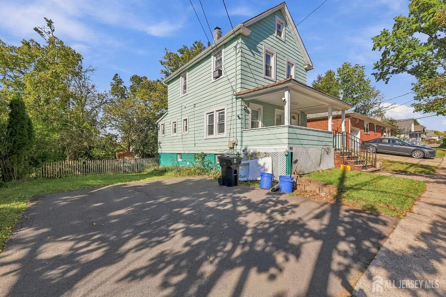 4 bed, 3.0 bath, $3,500 — Photo 2