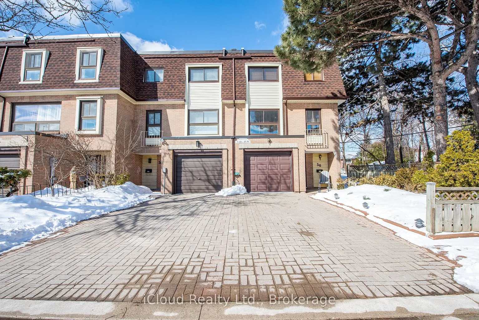 46 Dearbourne Blvd #56 photo 1