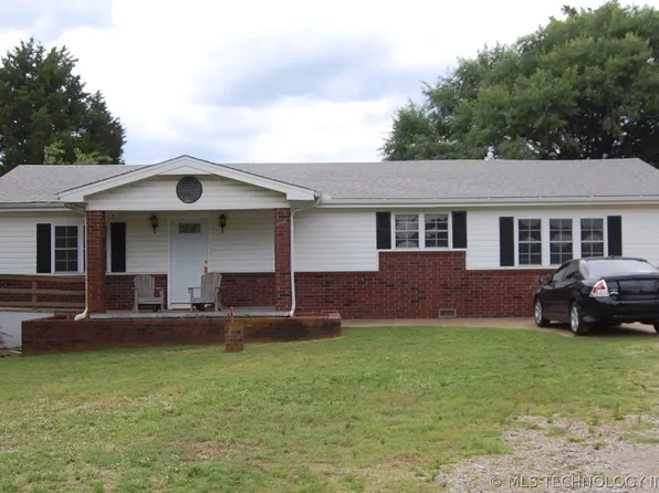 10390 Loblolly Rd, Henryetta, OK 74437