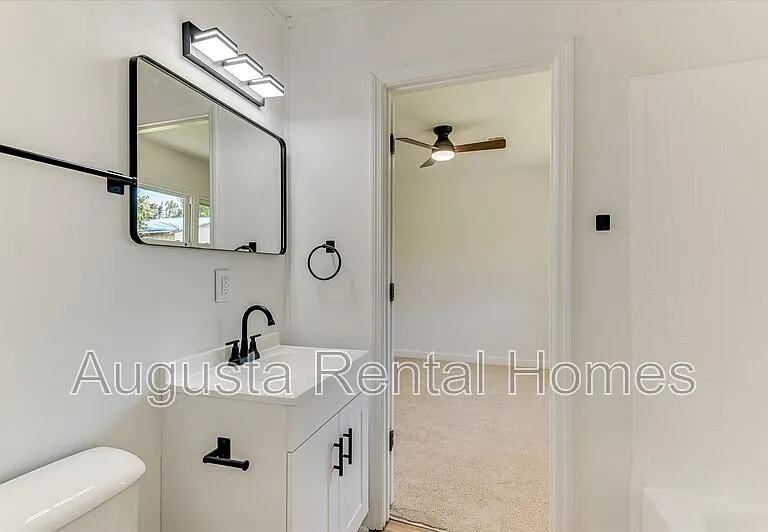 1908 Wylie Dr — Photo 15