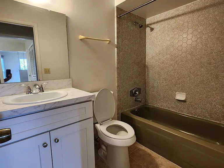 2291 Pipestone Ct — Photo 10