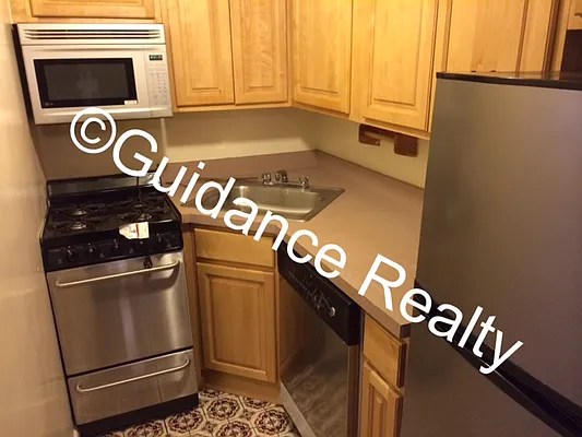 Rented by Guidance Realty Corp. | media 8