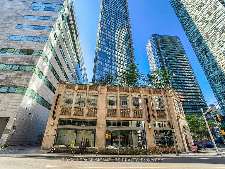 832 Bay St #3307 — Photo 35