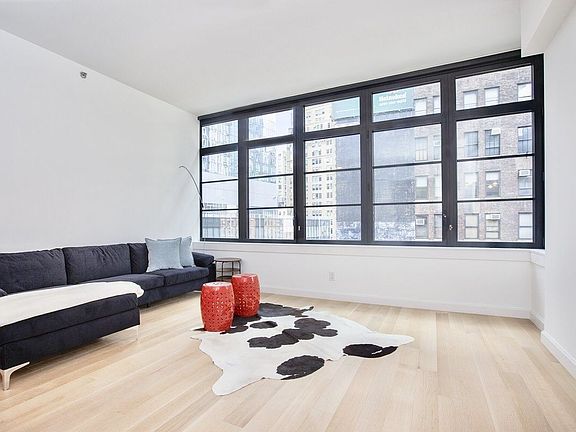 3rd image of 50 W 30th St APT 6B