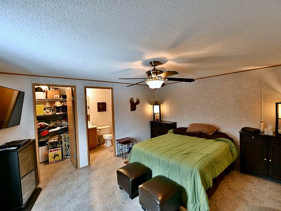 2nd image of 700 Range Road 111 #56512