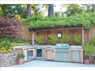 2nd image of 2804 Ponce Ave