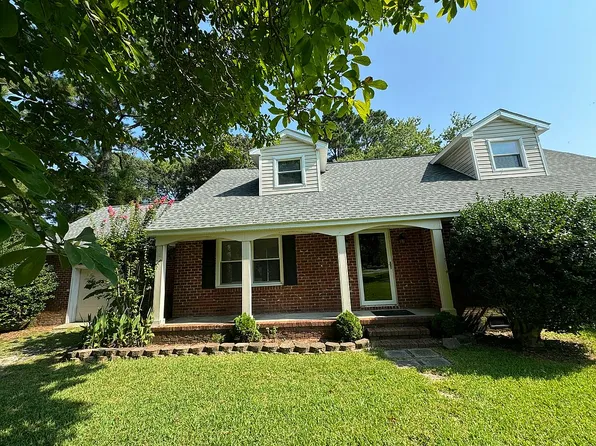 216 Rockledge Rd, New Bern, NC 28562