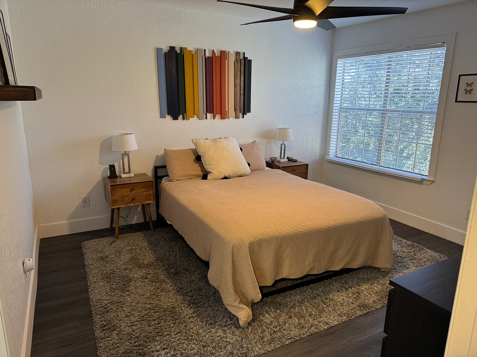 2 bed, 990 sqft, $1,975 — Photo 2