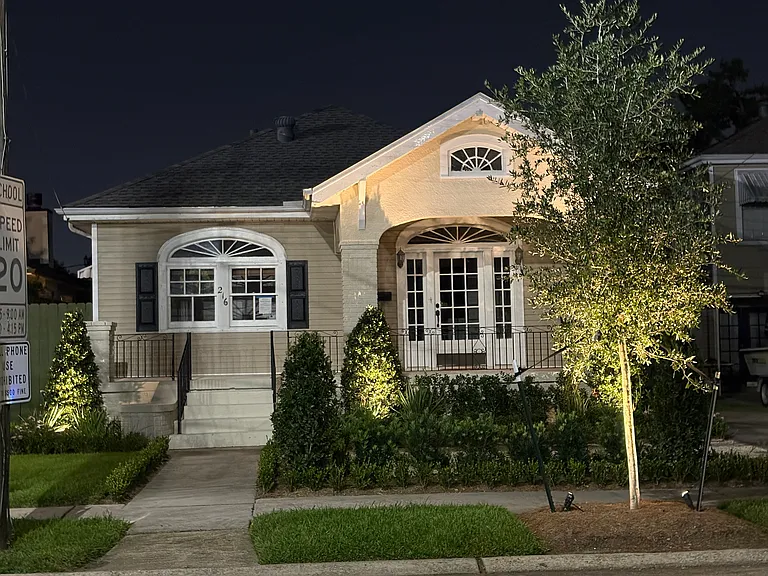 216 Orion Ave — Photo 1
