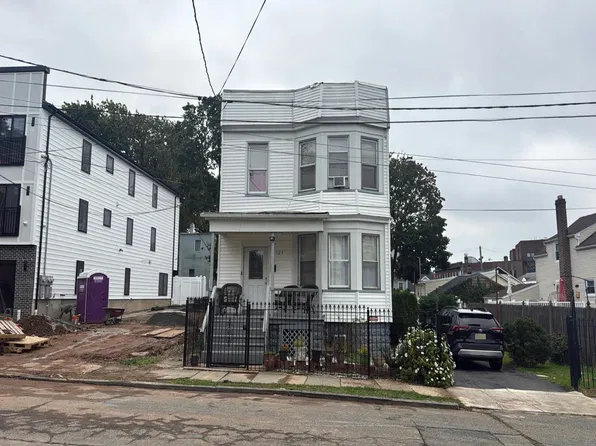 125-127 Berkshire Pl, Irvington, NJ 07111