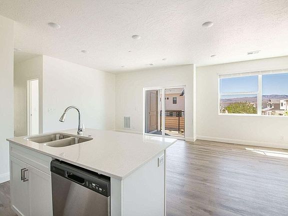 Kitchen Island_06062025