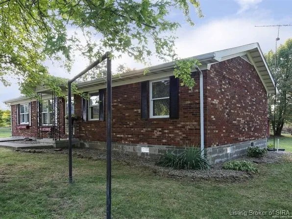 127 S White Oak Circle, Marengo, IN 47140