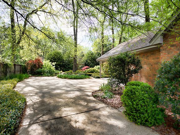 3rd image of 531 Seminole Dr
