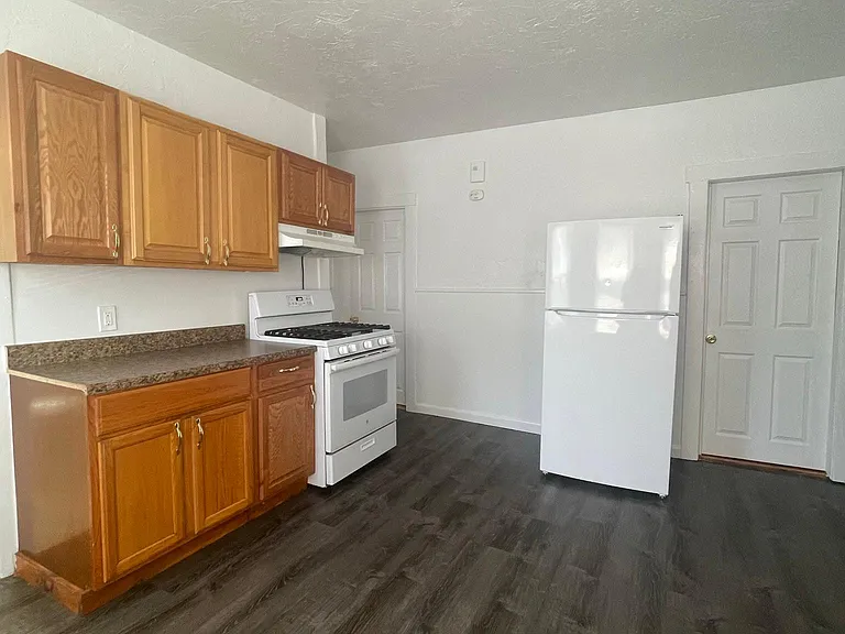 92 Myrtle St #1 — Photo 17