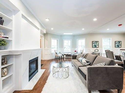 3rd image of 109 Babcock St #1