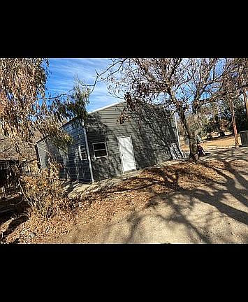 24x 40 ft garage with rollup