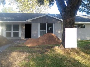 1703 Burke Rd, Pasadena, TX 77502